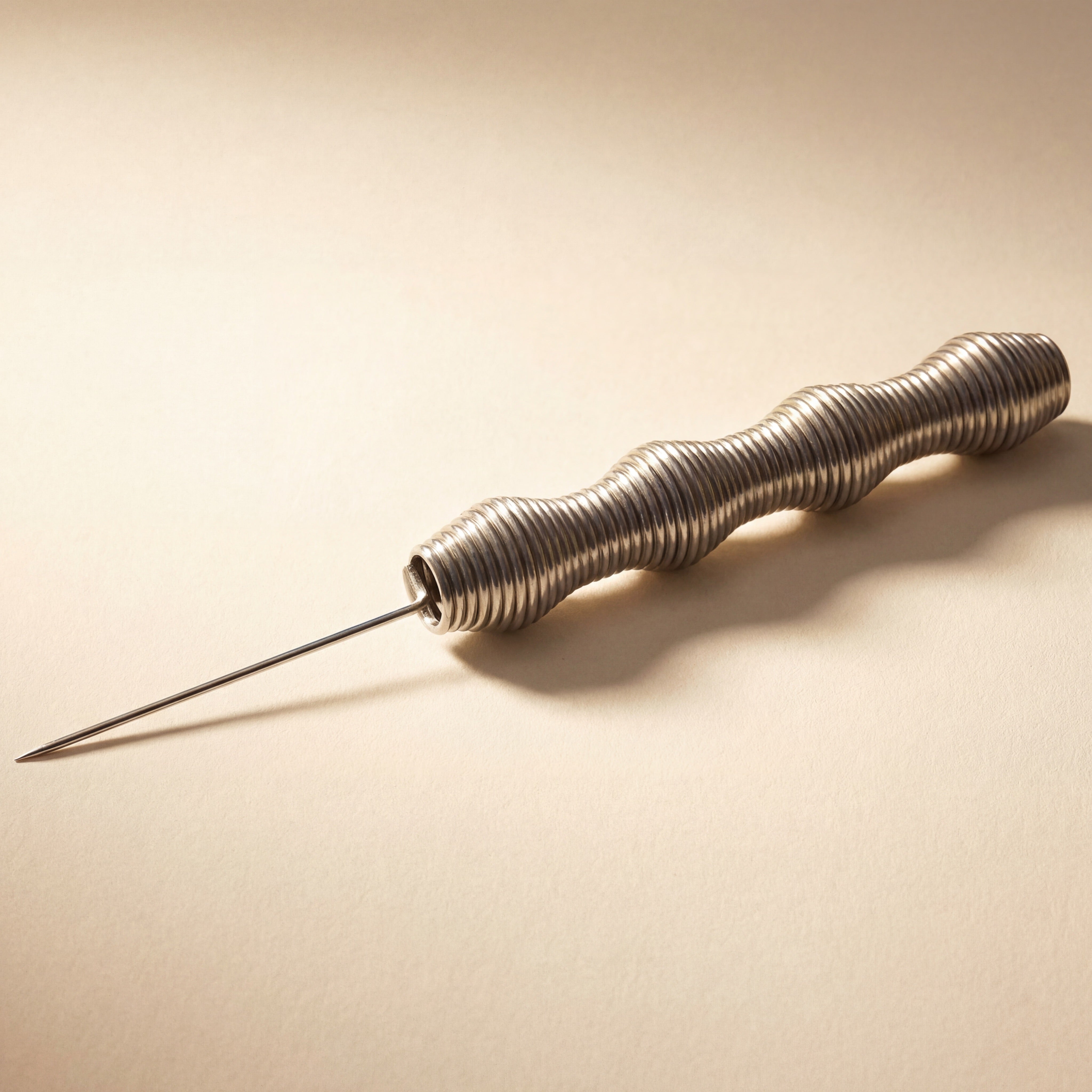 SmoothPoke stainless steel shisha foil poker with ribbed ergonomic handle — shisha forks & pokers at The Premium Way.