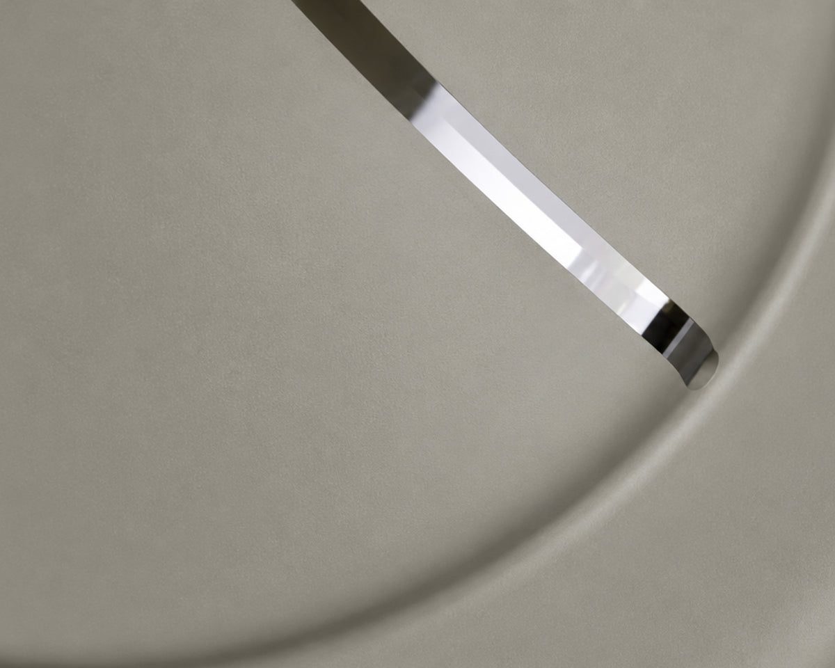 AEON Edition 6 Lounge Plus Dune Velvet: close-up of the bowl and stem top, image 7 of 7