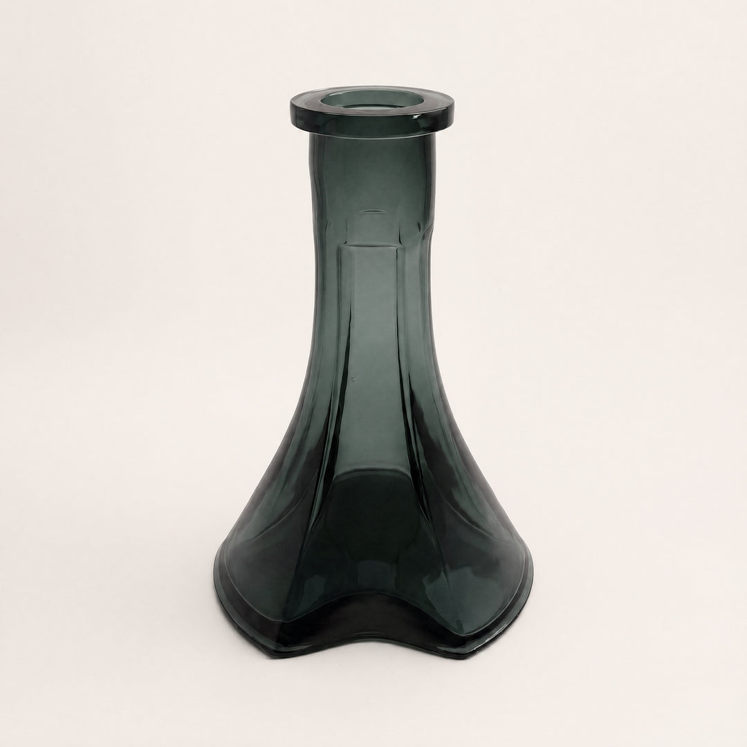 Forest Trefoil Russian shisha vase by Essentials, deep teal-green sculpted glass with three-lobed footprint, 45mm fit