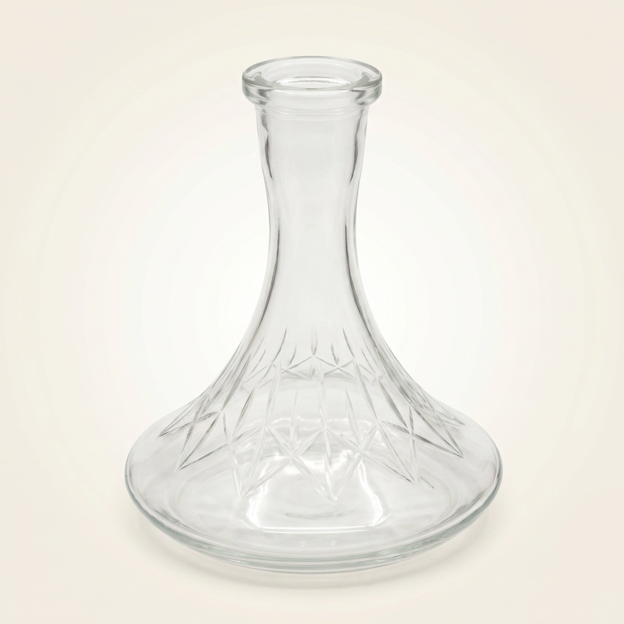 Essentials Star-Cut Clear Russian shisha vase, three-quarter studio view showing cut belly pattern and 45mm Russian neck