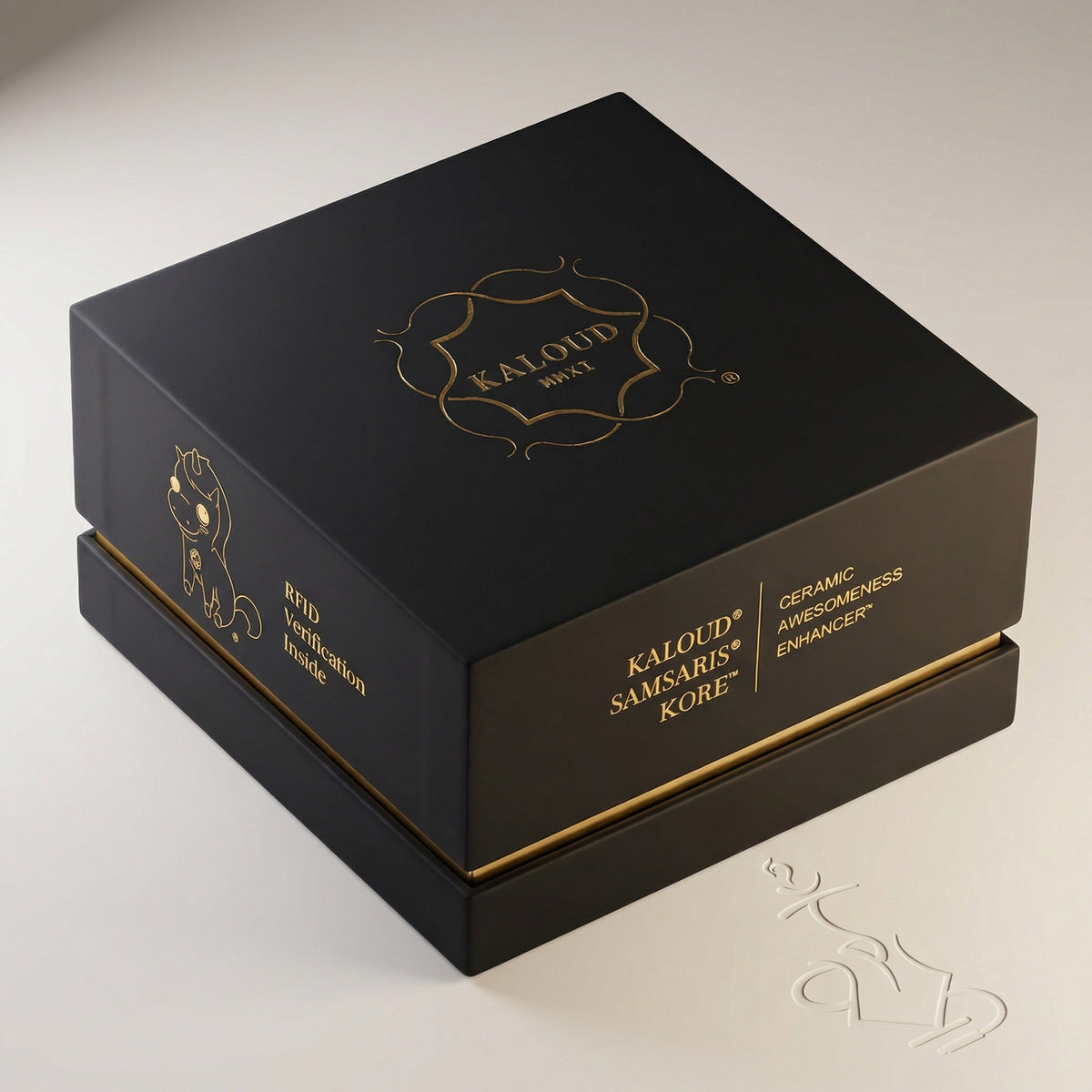 Premium matte black Kaloud Samsaris Kore presentation box with gold foil crest and RFID verification for the Qì Short red clay shisha bowl, image 8 of 17
