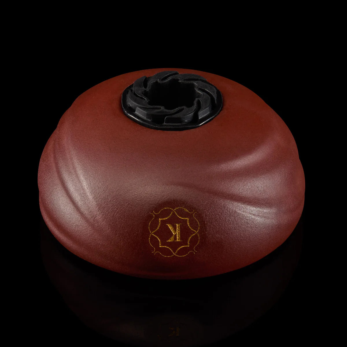 Underside view of Kaloud Samsaris Kore Qì Short red clay hookah bowl showing integrated silicone grommet, image 14 of 17