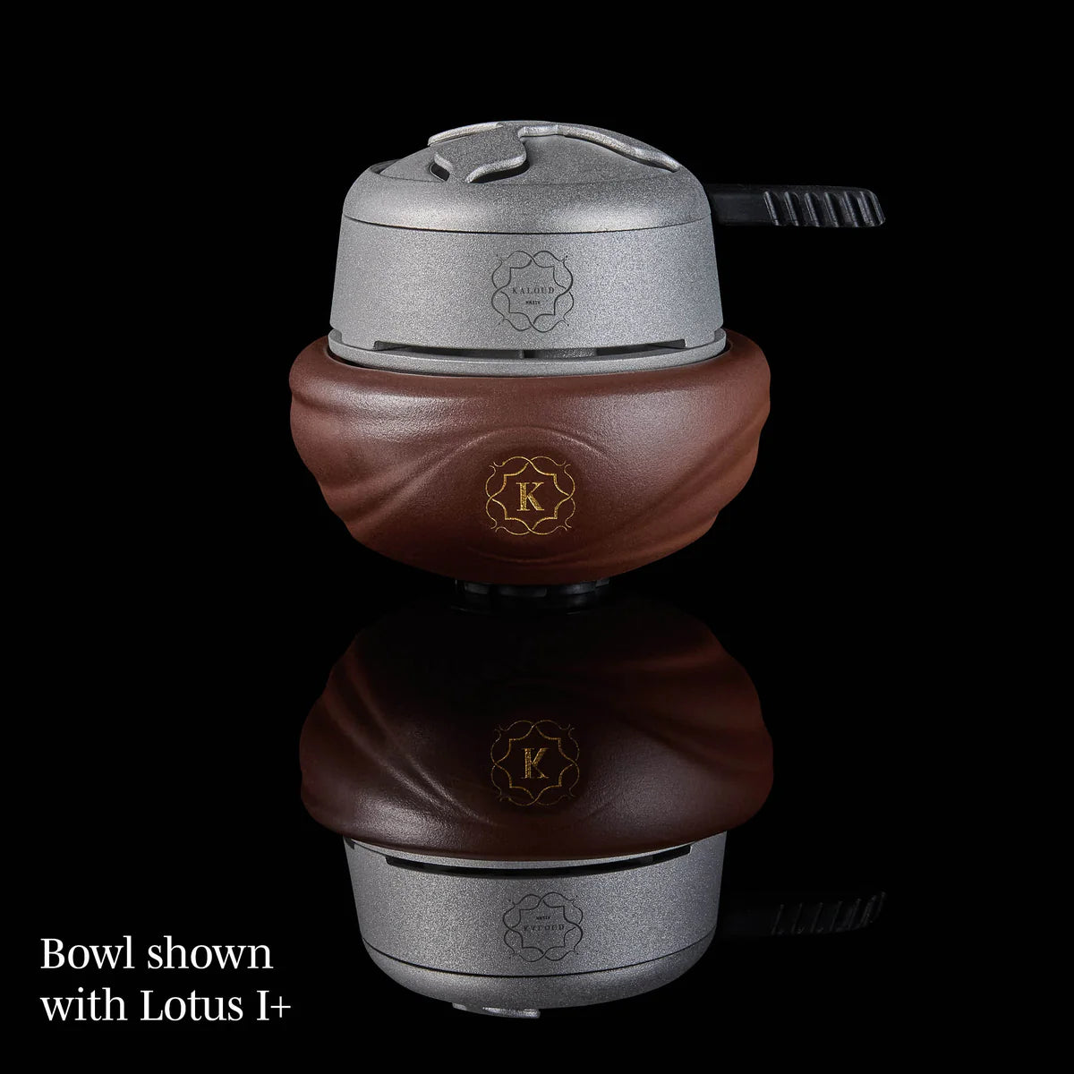 Kaloud Samsaris Kore Qì Short red clay shisha bowl paired with Kaloud Lotus I+ heat management device, image 16 of 17