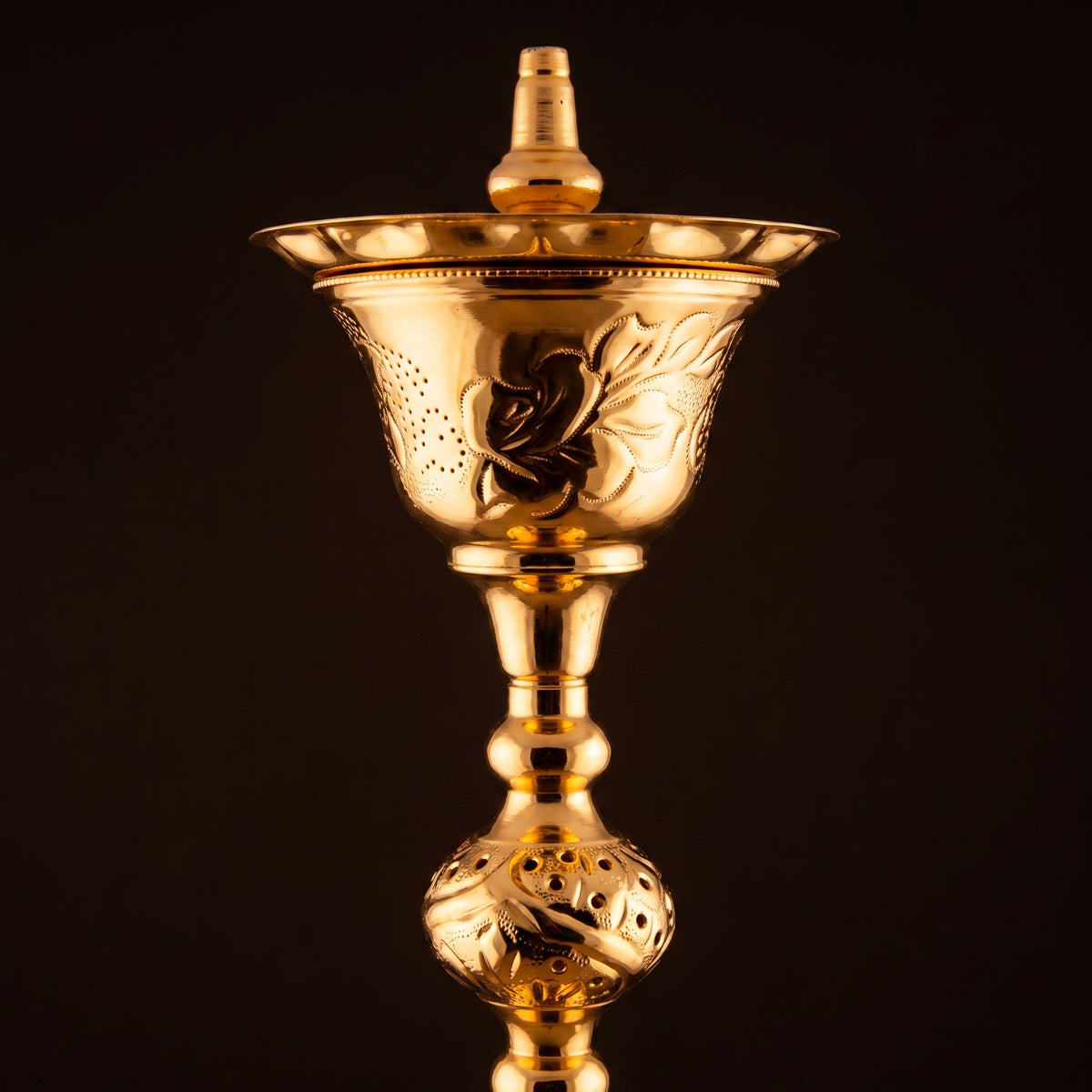 Close-up of embossed rose repoussé on gold tray of Khalil Mamoon Ice Sharqawi 2 shisha pipe, image 4 of 23