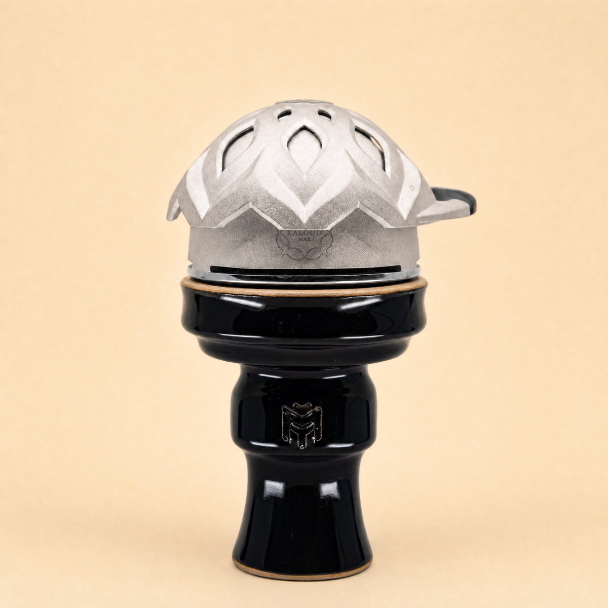 MIT Luxury Ashera Eclipse bowl with Kaloud Lotus 1+ HMD seated flush on the rim for heat management, image 4 of 6